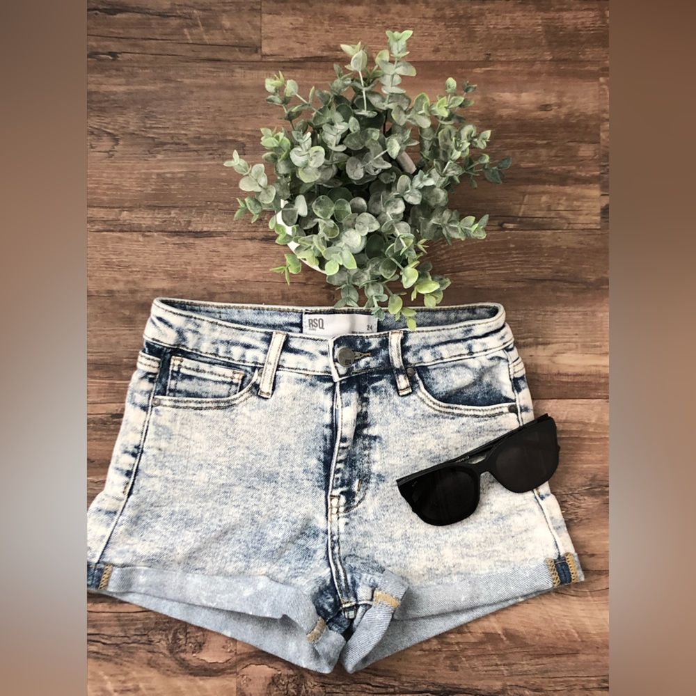 Strechy RSQ jean shorts size 24